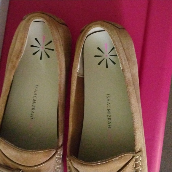 EUC. ISAAC MIZRSHI SUEDE DRIVING MOCS WITH LEATHER BOW AND TRIM. SZ 8.5 M. - Picture 3 of 6